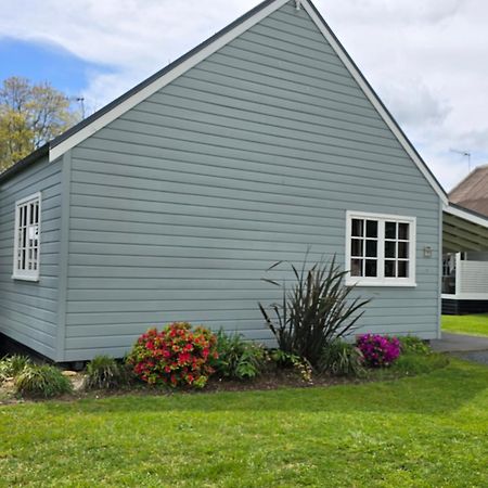 Huka Falls Resort Taupo Exterior foto The former school chapel