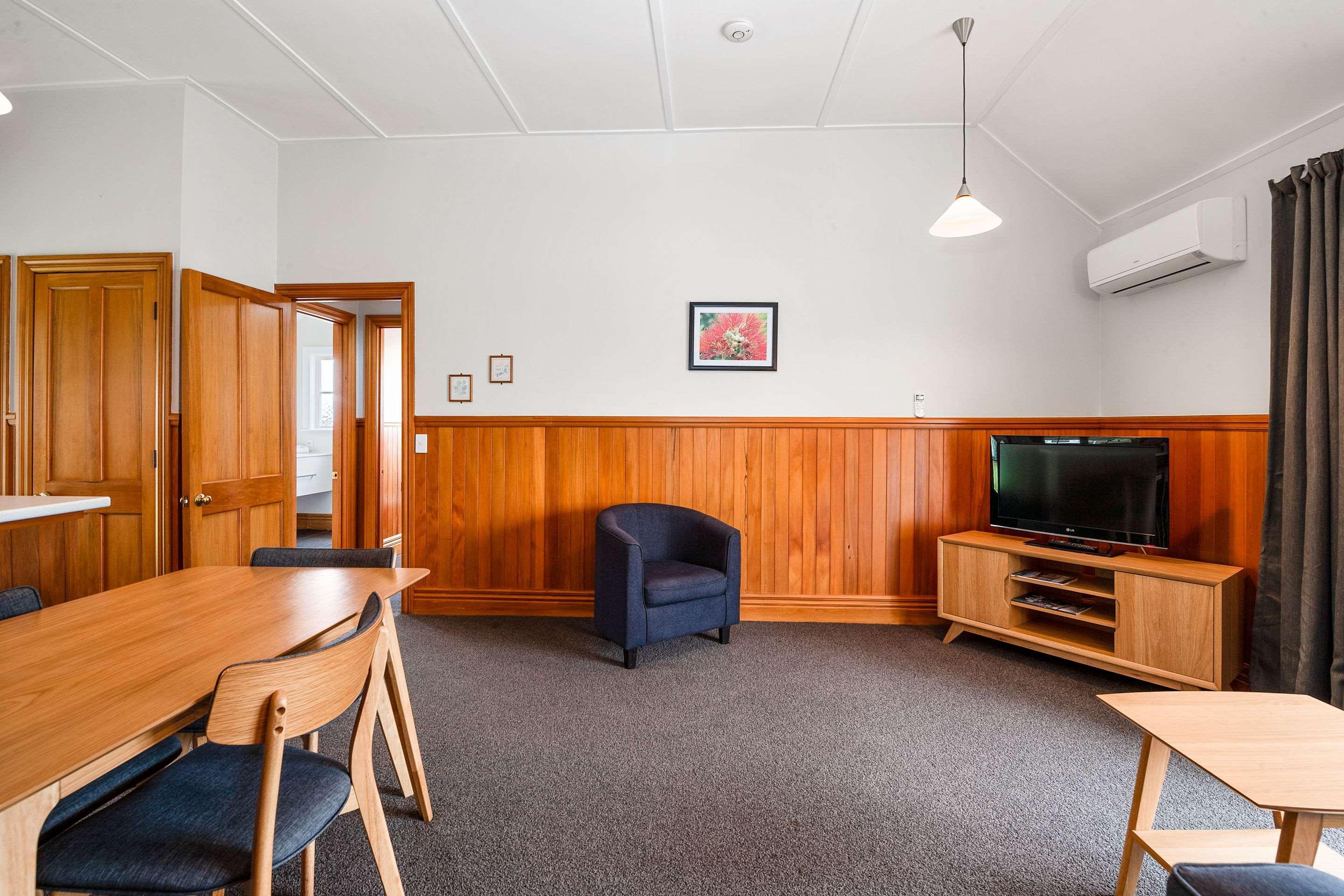 Huka Falls Resort Taupo Exterior foto A common room at the University of Otago