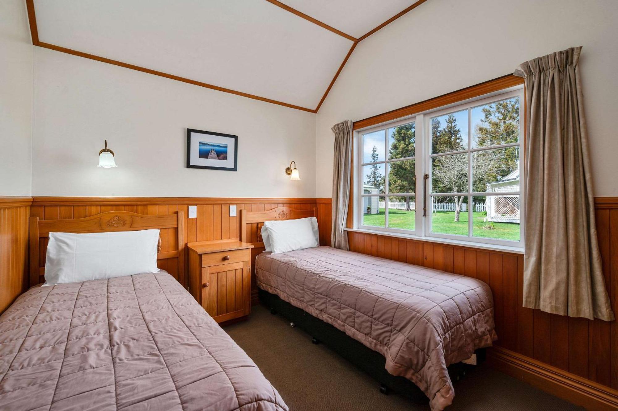 Huka Falls Resort Taupo Exterior foto A typical motel room