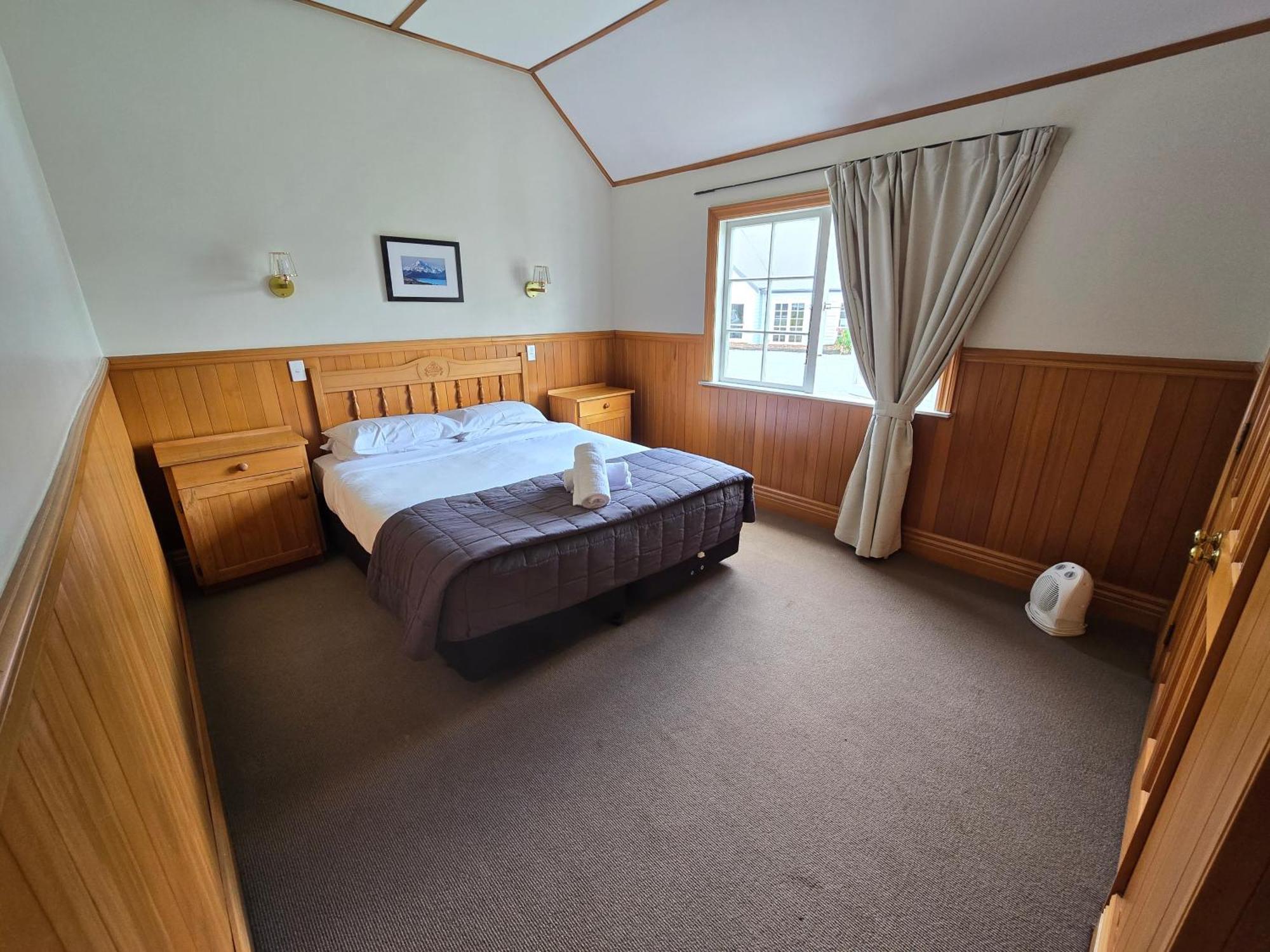 Huka Falls Resort Taupo Exterior foto A room at the hotel